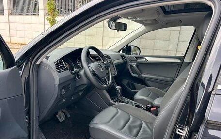 Volkswagen Tiguan II, 2021 год, 2 600 000 рублей, 9 фотография