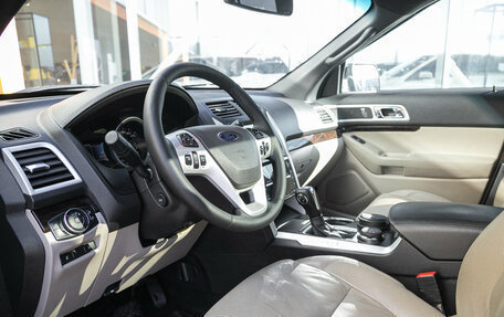 Ford Explorer VI, 2013 год, 1 798 000 рублей, 14 фотография