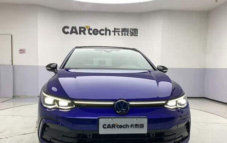 Volkswagen Golf VIII, 2023 год, 1 805 000 рублей, 3 фотография