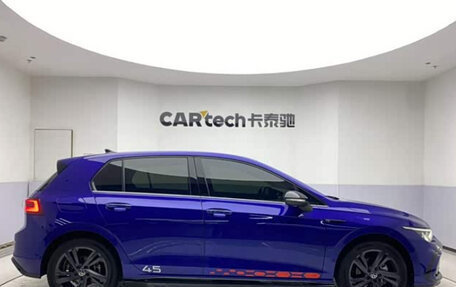 Volkswagen Golf VIII, 2023 год, 1 805 000 рублей, 4 фотография