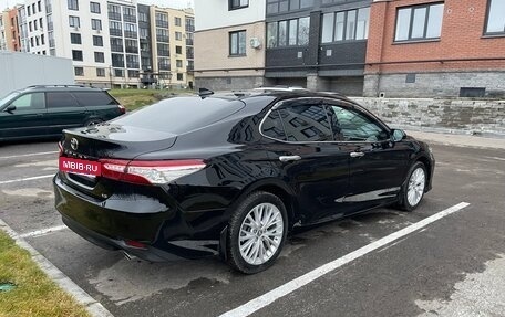 Toyota Camry, 2019 год, 3 040 000 рублей, 2 фотография