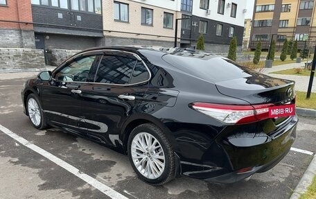 Toyota Camry, 2019 год, 3 040 000 рублей, 3 фотография