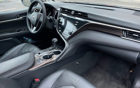 Toyota Camry, 2019 год, 3 040 000 рублей, 5 фотография