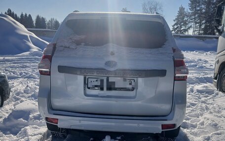 Toyota Land Cruiser Prado 150 рестайлинг 2, 2015 год, 3 800 000 рублей, 4 фотография