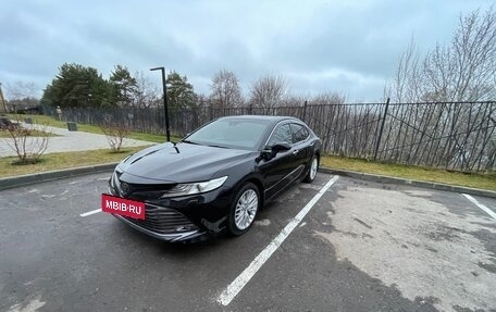 Toyota Camry, 2019 год, 3 040 000 рублей, 9 фотография