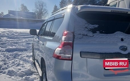 Toyota Land Cruiser Prado 150 рестайлинг 2, 2015 год, 3 800 000 рублей, 5 фотография