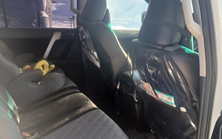 Toyota Land Cruiser Prado 150 рестайлинг 2, 2015 год, 3 800 000 рублей, 6 фотография