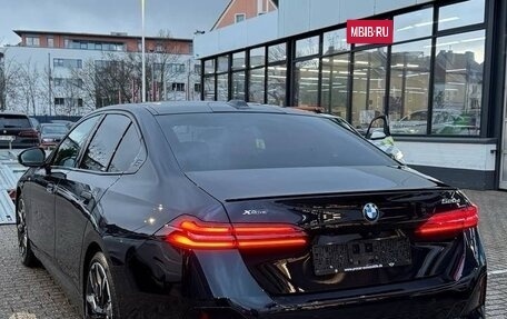BMW 5 серия, 2025 год, 10 000 000 рублей, 6 фотография