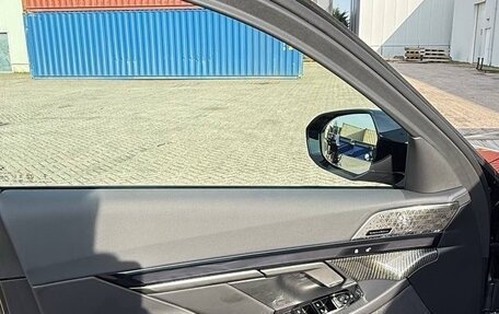 BMW 5 серия, 2025 год, 10 000 000 рублей, 13 фотография