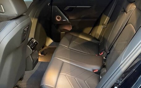 BMW 5 серия, 2025 год, 10 000 000 рублей, 25 фотография