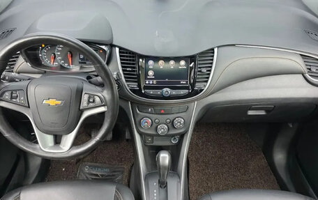 Chevrolet Trax, 2022 год, 1 000 202 рублей, 12 фотография