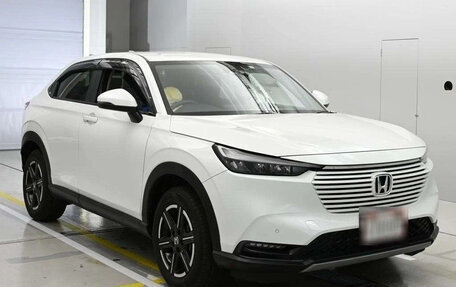 Honda Vezel, 2022 год, 2 260 000 рублей, 2 фотография