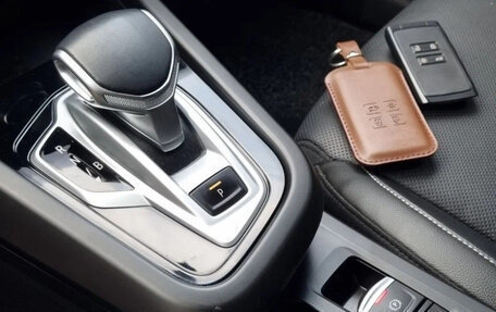 Renault Arkana I, 2023 год, 1 560 000 рублей, 8 фотография