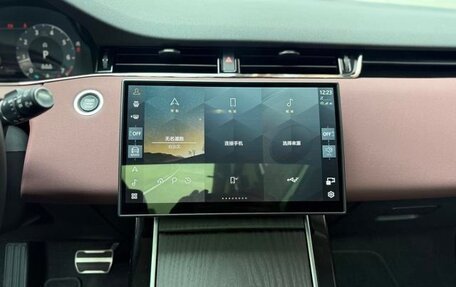 Land Rover Range Rover Evoque II, 2024 год, 4 400 000 рублей, 13 фотография