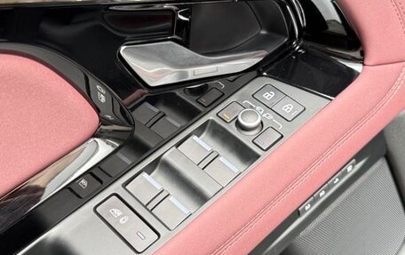 Land Rover Range Rover Evoque II, 2024 год, 4 400 000 рублей, 27 фотография