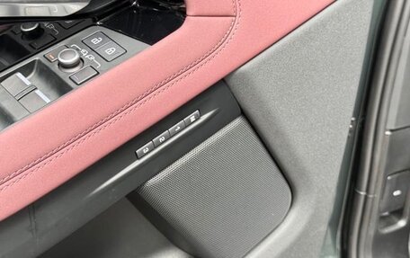 Land Rover Range Rover Evoque II, 2024 год, 4 400 000 рублей, 23 фотография