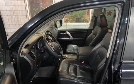 Toyota Land Cruiser 200, 2013 год, 3 750 000 рублей, 2 фотография