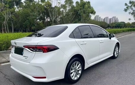 Toyota Corolla, 2022 год, 1 350 000 рублей, 6 фотография