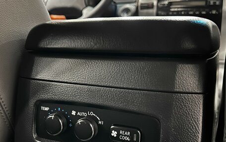 Toyota Land Cruiser Prado 120 рестайлинг, 2007 год, 2 390 000 рублей, 14 фотография