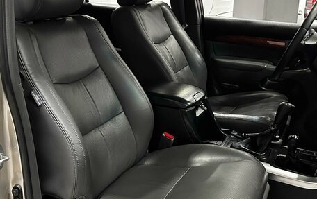 Toyota Land Cruiser Prado 120 рестайлинг, 2007 год, 2 390 000 рублей, 21 фотография