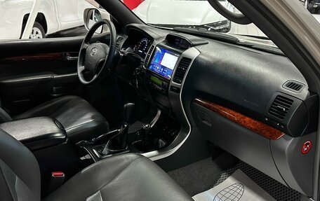 Toyota Land Cruiser Prado 120 рестайлинг, 2007 год, 2 390 000 рублей, 22 фотография