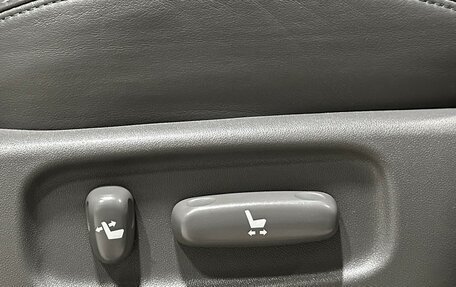 Toyota Land Cruiser Prado 120 рестайлинг, 2007 год, 2 390 000 рублей, 23 фотография