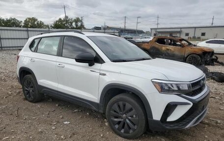 Volkswagen Taos, 2023 год, 2 370 000 рублей, 4 фотография