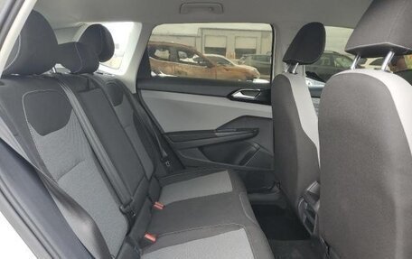 Volkswagen Taos, 2023 год, 2 370 000 рублей, 11 фотография