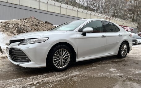 Toyota Camry, 2021 год, 3 450 000 рублей, 1 фотография
