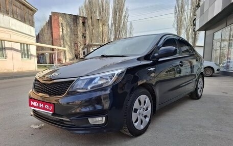 KIA Rio III рестайлинг, 2017 год, 950 000 рублей, 1 фотография