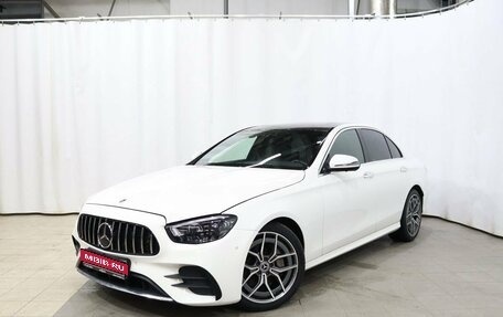 Mercedes-Benz E-Класс, 2020 год, 4 020 000 рублей, 1 фотография