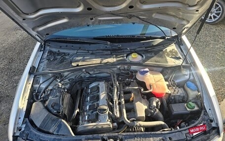 Audi A4, 1999 год, 440 000 рублей, 2 фотография