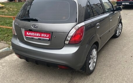 KIA Rio II, 2010 год, 710 000 рублей, 3 фотография
