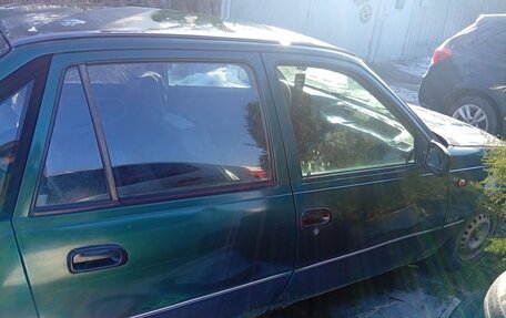 Daewoo Nexia I рестайлинг, 1999 год, 120 000 рублей, 6 фотография