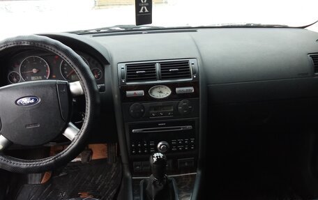 Ford Mondeo III, 2003 год, 300 000 рублей, 2 фотография