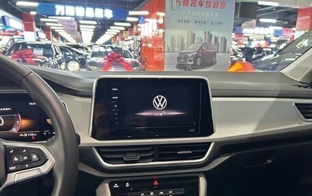 Volkswagen T-Roc I, 2022 год, 1 420 000 рублей, 12 фотография