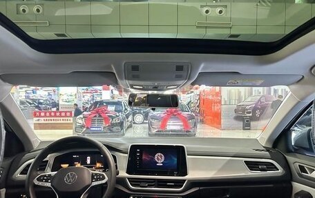 Volkswagen T-Roc I, 2022 год, 1 420 000 рублей, 9 фотография