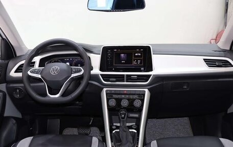 Volkswagen T-Roc I, 2022 год, 1 480 000 рублей, 6 фотография