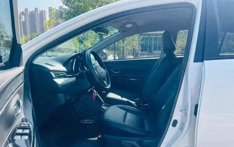 Toyota Yaris XP150 рестайлинг, 2022 год, 1 365 030 рублей, 10 фотография