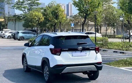 Toyota Yaris XP150 рестайлинг, 2022 год, 1 365 030 рублей, 6 фотография