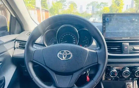 Toyota Yaris XP150 рестайлинг, 2022 год, 1 365 030 рублей, 8 фотография