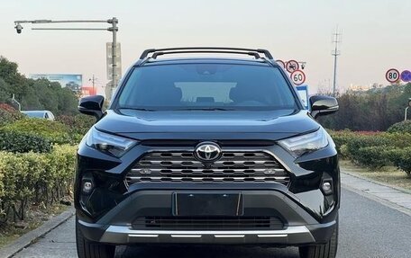 Toyota RAV4, 2025 год, 3 870 009 рублей, 2 фотография