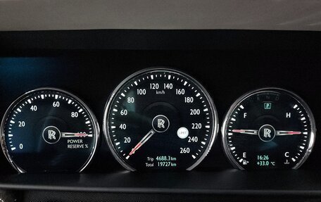 Rolls-Royce Cullinan, 2023 год, 44 885 000 рублей, 15 фотография