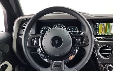 Rolls-Royce Cullinan, 2023 год, 44 885 000 рублей, 17 фотография