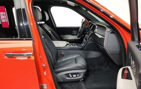 Rolls-Royce Cullinan, 2023 год, 44 885 000 рублей, 11 фотография