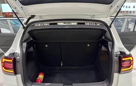 Volkswagen T-Cross I, 2023 год, 1 290 000 рублей, 5 фотография