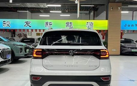 Volkswagen T-Cross I, 2023 год, 1 290 000 рублей, 6 фотография