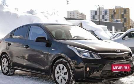 KIA Rio IV, 2018 год, 1 319 000 рублей, 2 фотография