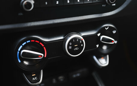 KIA Rio IV, 2018 год, 1 319 000 рублей, 22 фотография