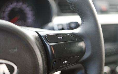 KIA Rio IV, 2018 год, 1 319 000 рублей, 20 фотография